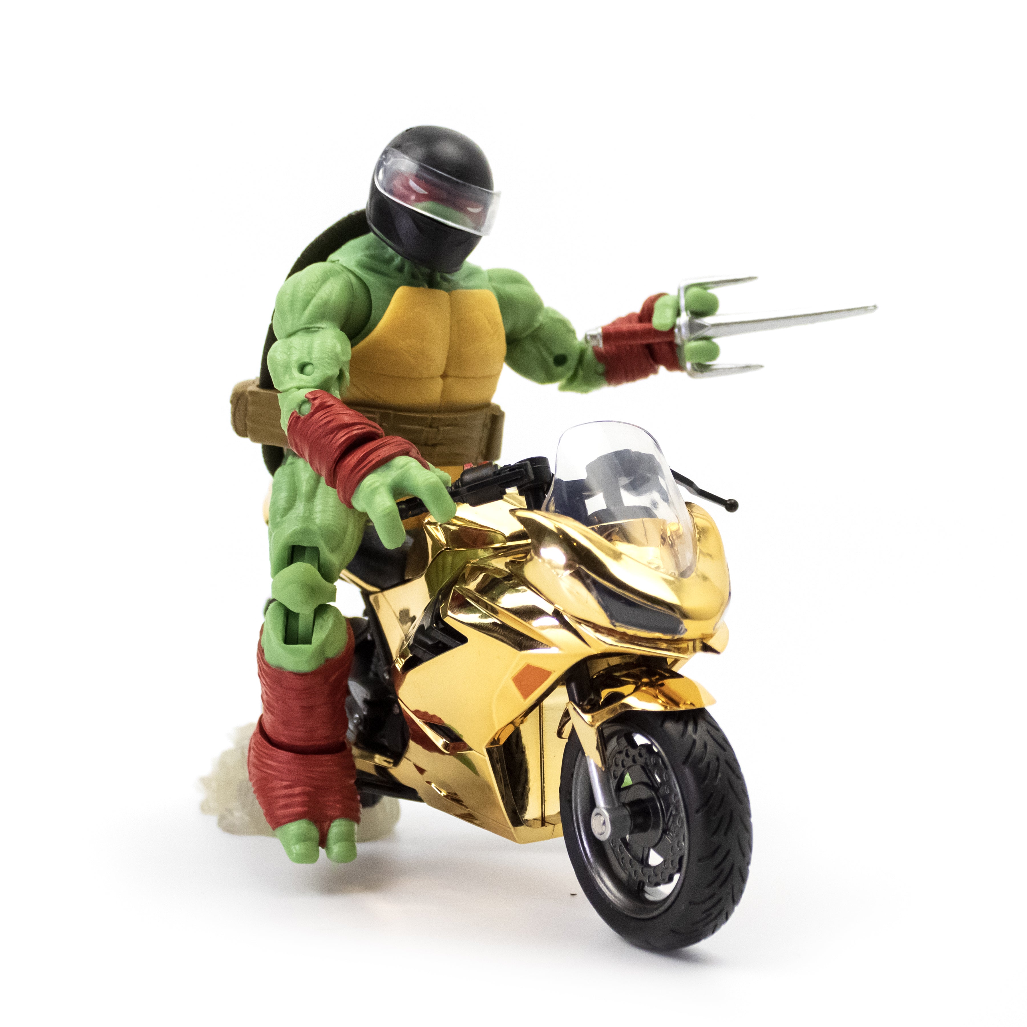 TMNT BST AXN + VEHICLE Raphael Comic with Gold Motorcycle SDCC 2023