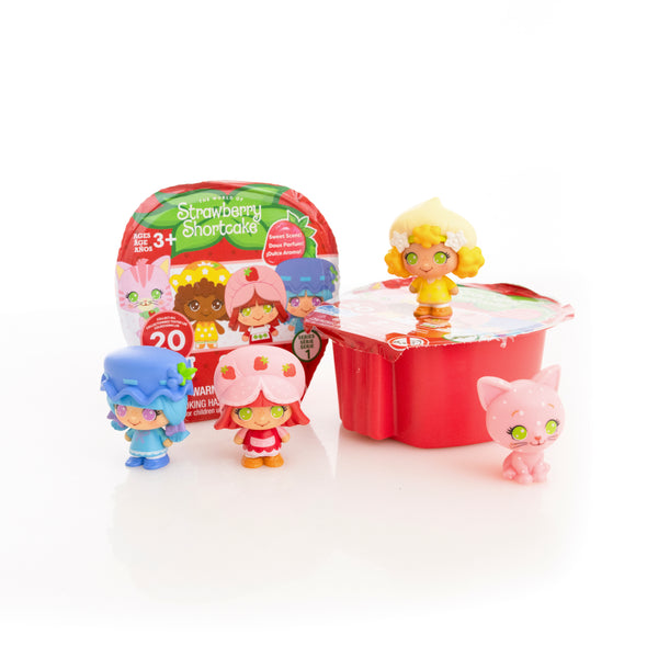 STRAWBERRY SHORTCAKE 1.5" Blind CheeBees Figures (2 mystery figures)